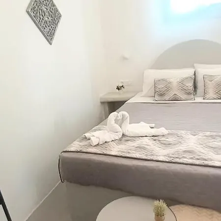 Golden Stone Santorini 4* Akrotírion