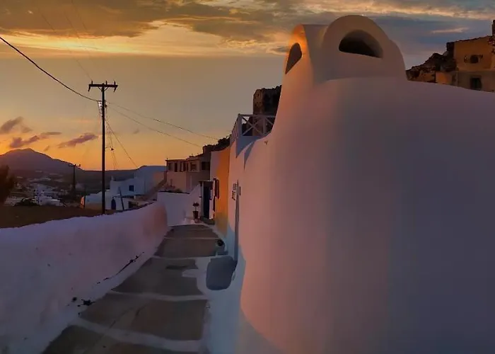 Apartahotel Golden Stone Santorini 4*