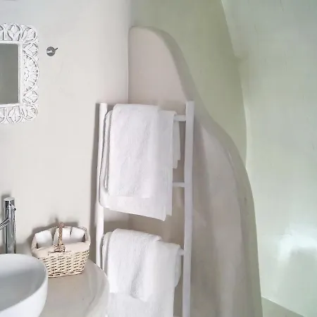 Golden Stone Santorini Ακρωτήρι