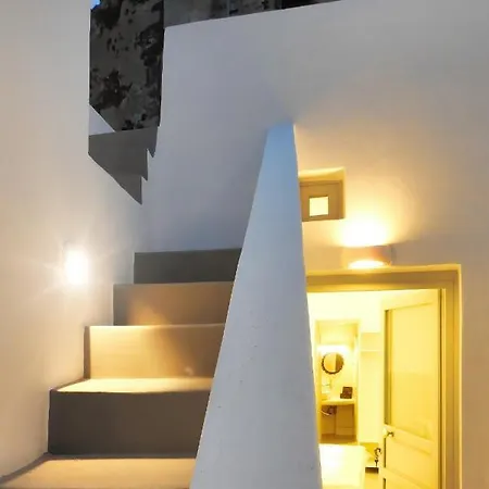 Golden Stone Santorini Ακρωτήρι