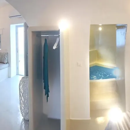 Golden Stone Santorini Ακρωτήρι