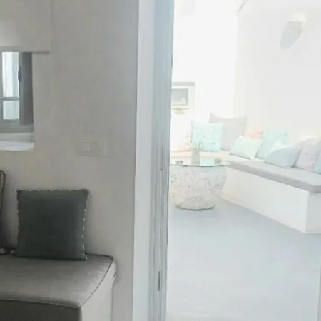 Hotel apartamentowy Golden Stone Santorini Akrotírion