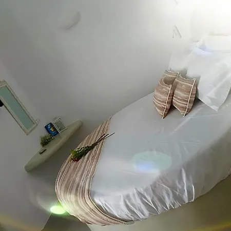 Golden Stone Santorini Apartahotel Akrotírion