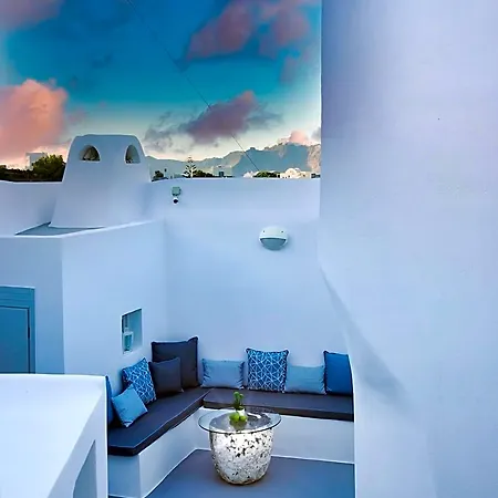 Golden Stone Santorini Apartahotel Akrotírion