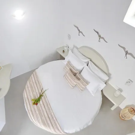 Golden Stone Santorini 아파트호텔 4*