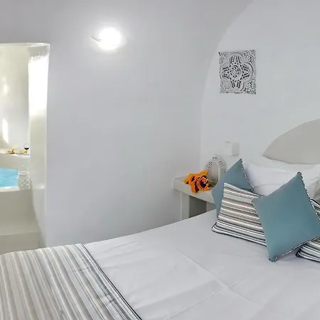 Golden Stone Santorini 4*