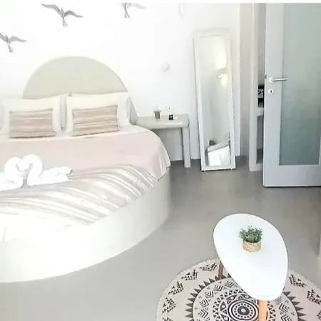 Golden Stone Santorini Aparthotel 4*