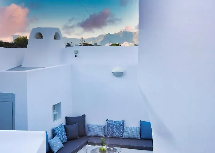 Golden Stone Santorini 4* Ακρωτήρι