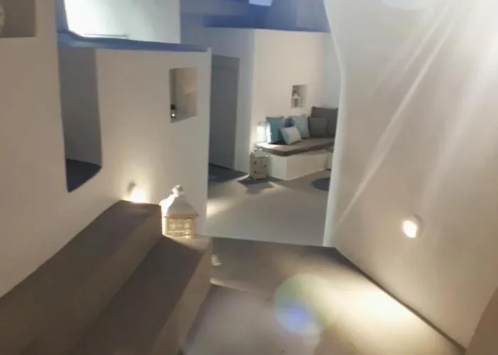 公寓式酒店 Golden Stone Santorini Akrotírion