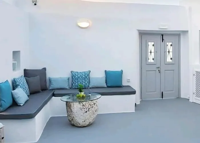 Golden Stone Santorini 4* Ακρωτήρι