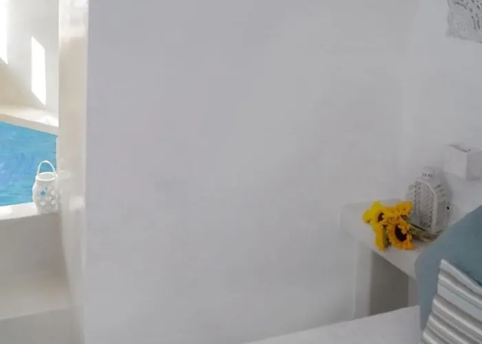 Ξενοδοχείο με διαμερίσματα Golden Stone Santorini Ακρωτήρι